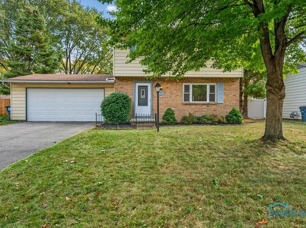 2155 Bishopsgate Dr, Toledo, OH 43614