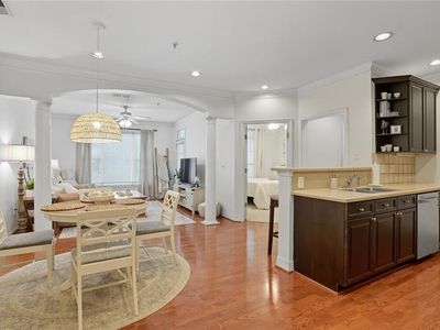 2306 Stratford Cmns, Decatur, GA, 30033