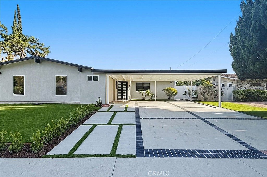 24118 Highlander Rd, West Hills, CA 91307 | MLS #SR26088832 | Zillow