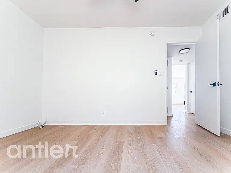 2400 Marshallfield Ln #IA — Photo 13