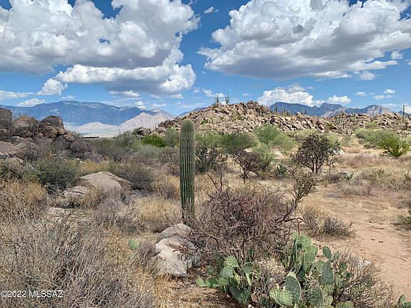2nd image of 1481 W Tortolita Mountain Cir