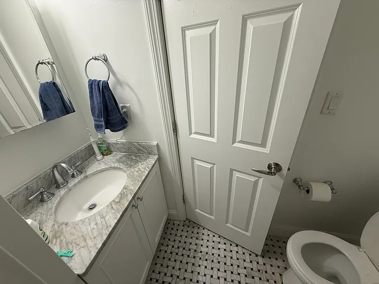 1 Langdon Sq #6A — Photo 12