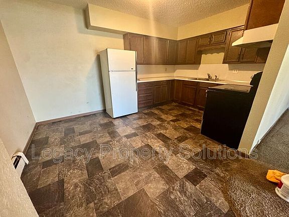 2nd image of 305 E East Ave #1