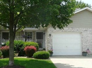 8059 Daniel Dr, Justice, IL 60458