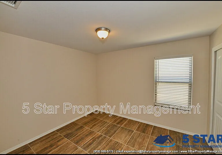 12060 Mesquite Thorn Dr — Photo 32