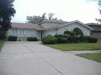 6142 Beechwood Rd photo 1