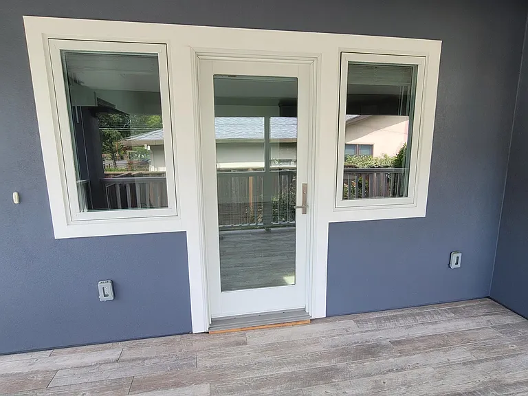 704B Laurel Ave — Photo 5