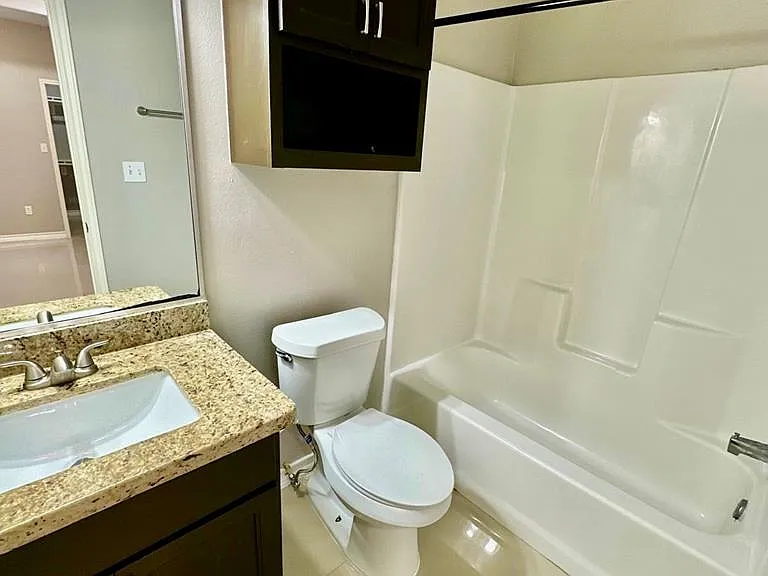 1022 Escondido Ln E #A — Photo 8