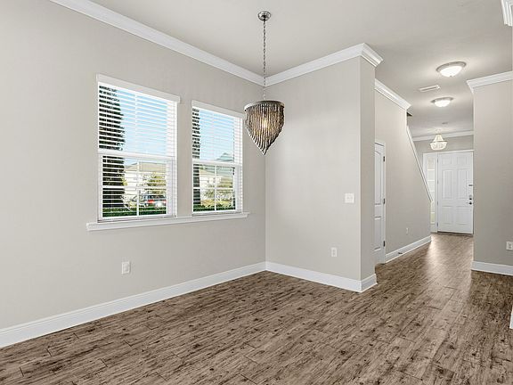 4th image of 100 Grand Falls Ln #1