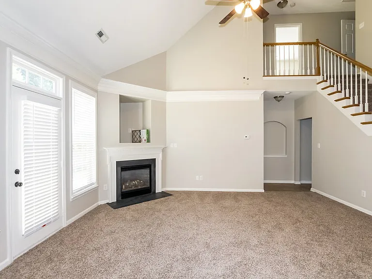 7418 Sparkleberry Dr — Photo 2