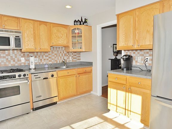 5th image of 7452 Brighouse Ct