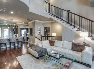 1046 W 23rd St, Houston, TX 77008