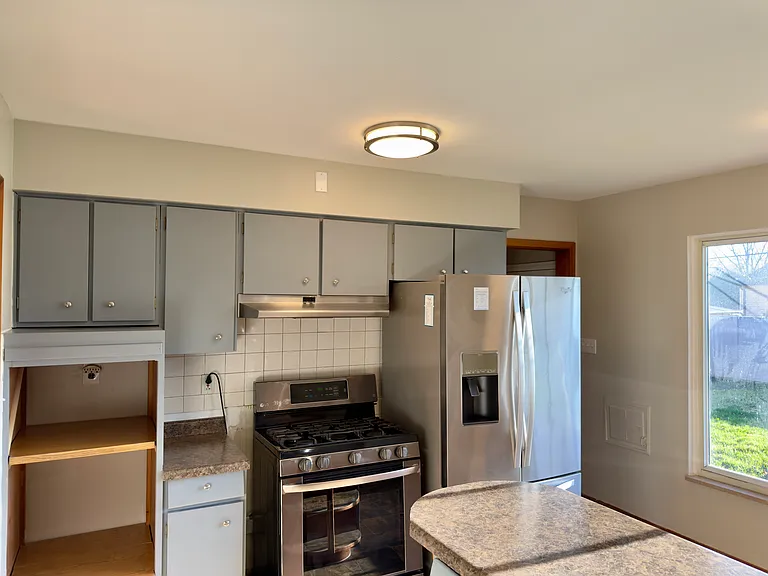 6590 Rockland St — Photo 13