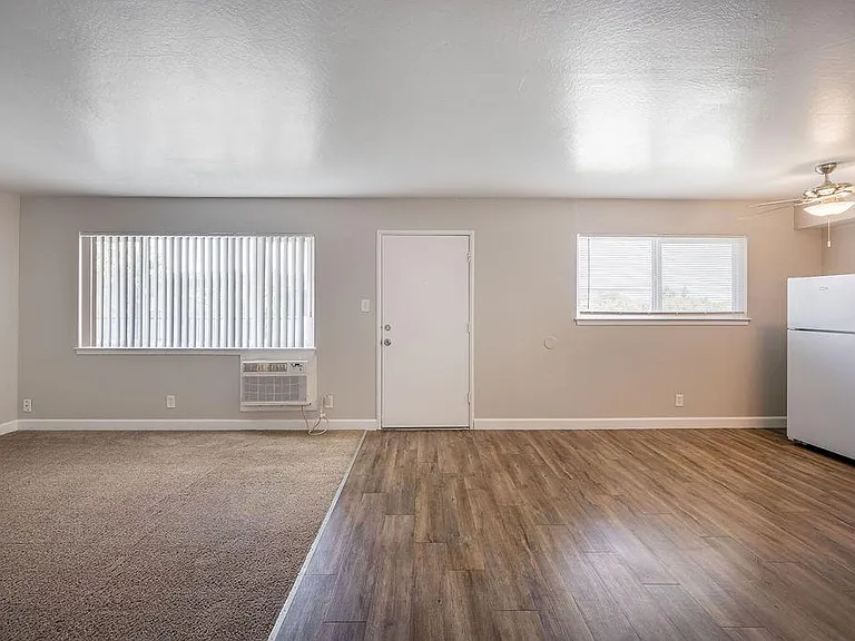 Rosewood Gardens Apartments — Photo 2