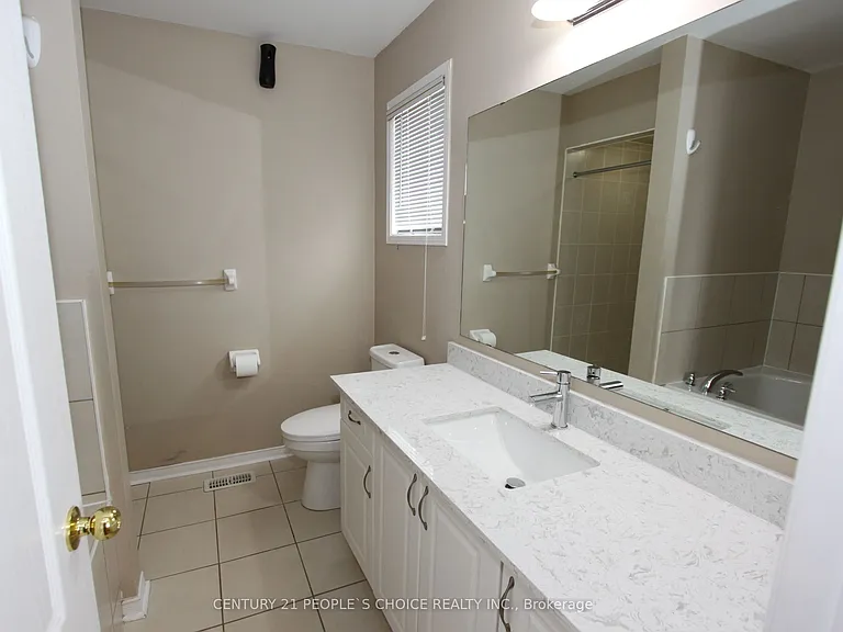 14 Thornbush Blvd — Photo 20