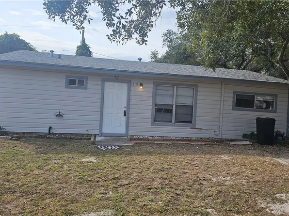 1213 W Terrace Blvd, Rockport, TX 78382