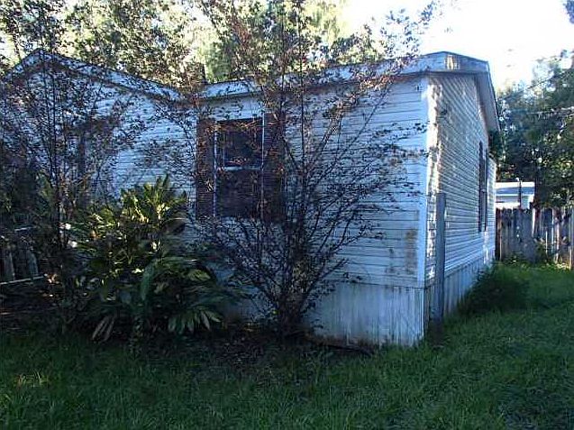 2nd image of 511 Bonin Rd