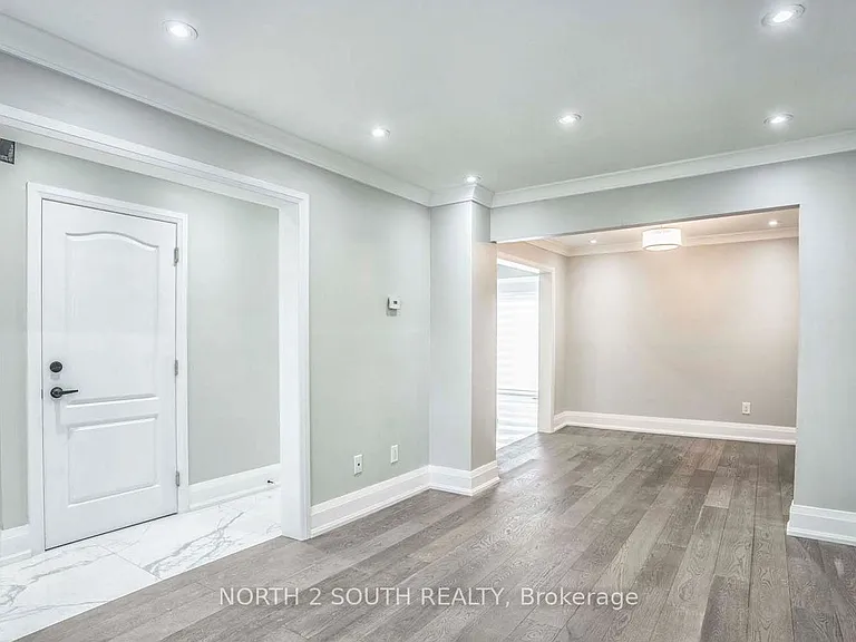 37 Loire Ct #UPPER — Photo 8