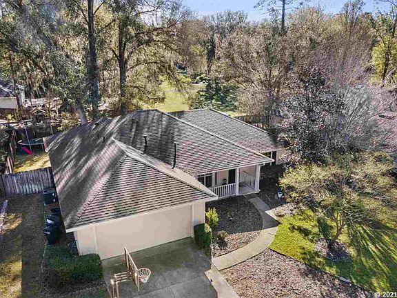 4th image of 6819 SW 82nd Ter