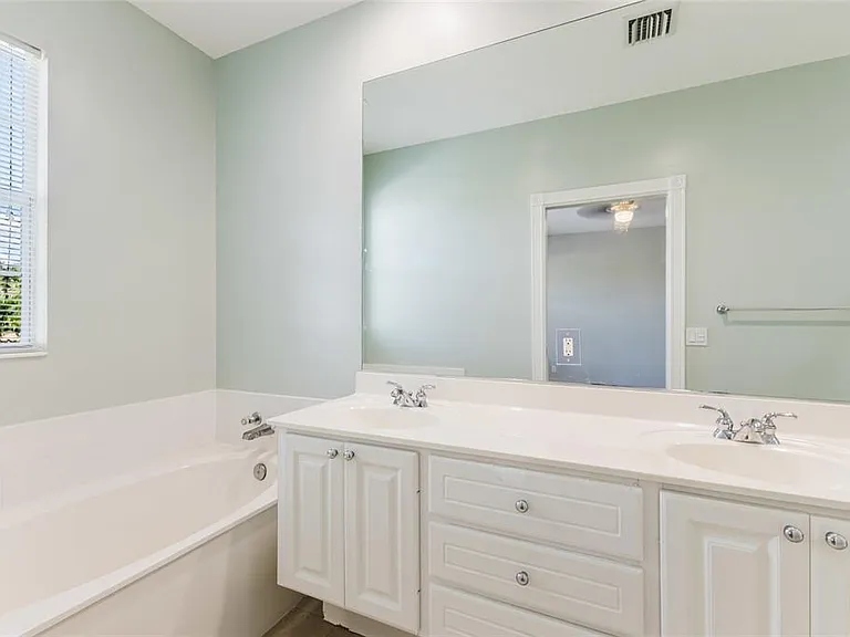 1648 Napoli Dr W — Photo 21