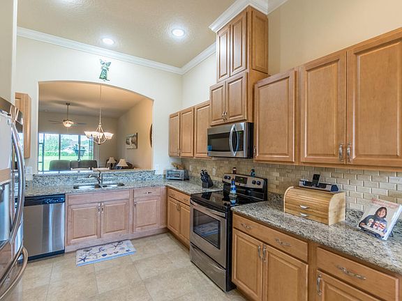 4th image of 3136 Bailey Ann Dr