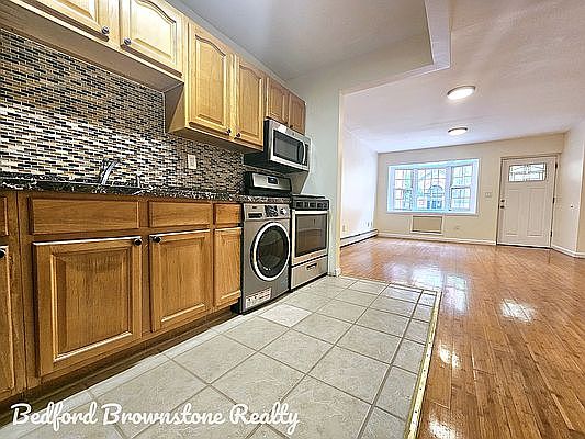 4th image of 238 Mac Dougal St #1