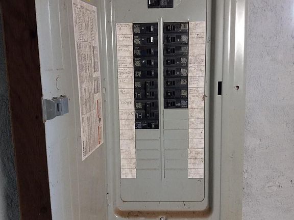 5th image of 915 35th Ave