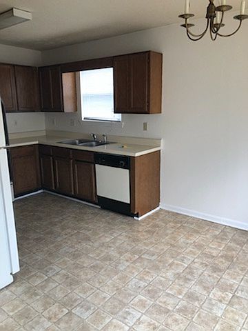 1st image of 2114 10th St APT 208