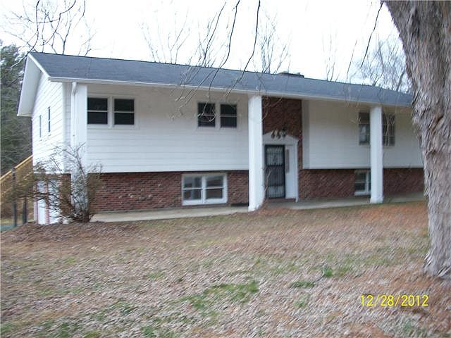 1st image of 2 Bower Ln