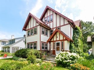 1440 Goodrich Ave, Saint Paul, MN 55105