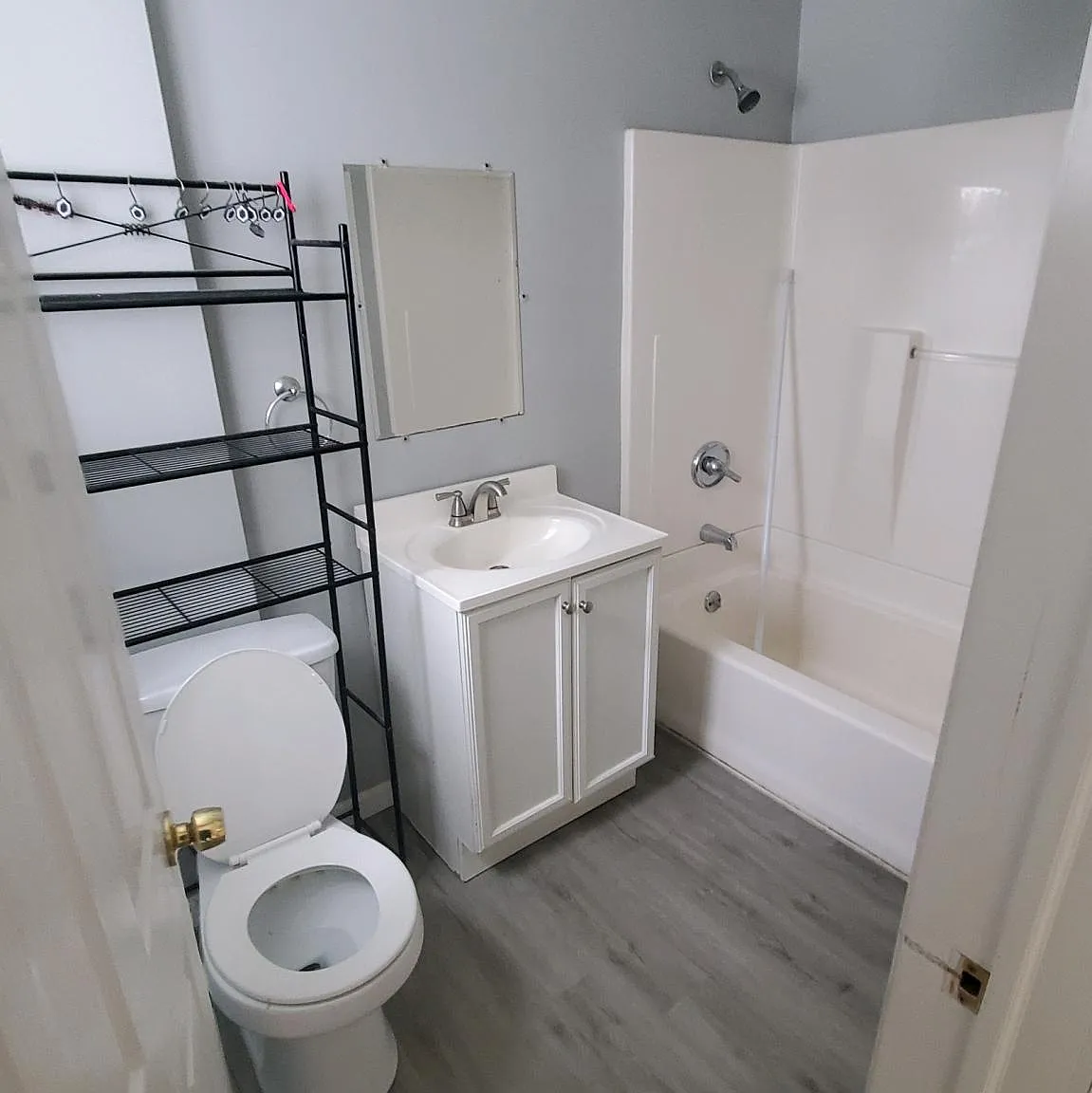 2 bed, $1,150 — Photo 3