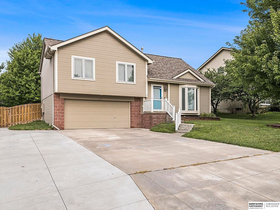 1st image of 1704 Southview Dr
