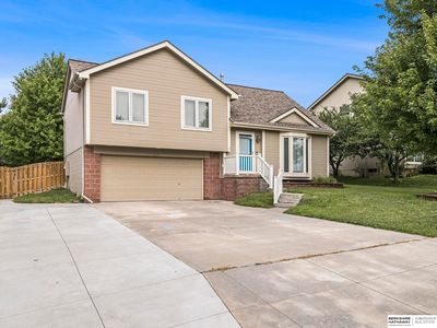 1704 Southview Dr, Papillion, NE, 68046