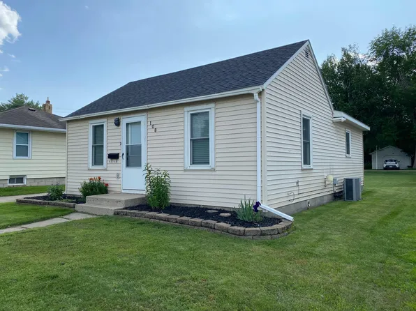 108 20th St S, Benson, MN 56215