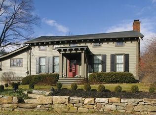 29 Water St, Lebanon, NJ 08833