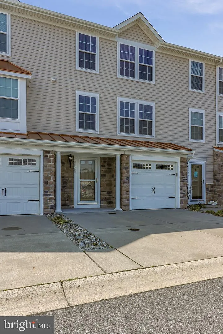 28504 Ferndale Rd photo 1