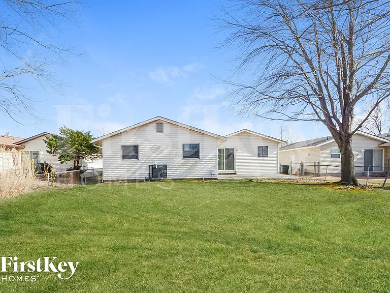 2727 Dividend Park Dr — Photo 14