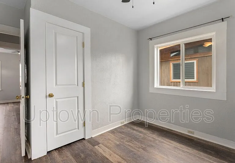 927 N Watts St #UNITA — Photo 15