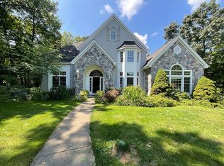 317 Scenic Ridge Ct, Mars, PA 16046