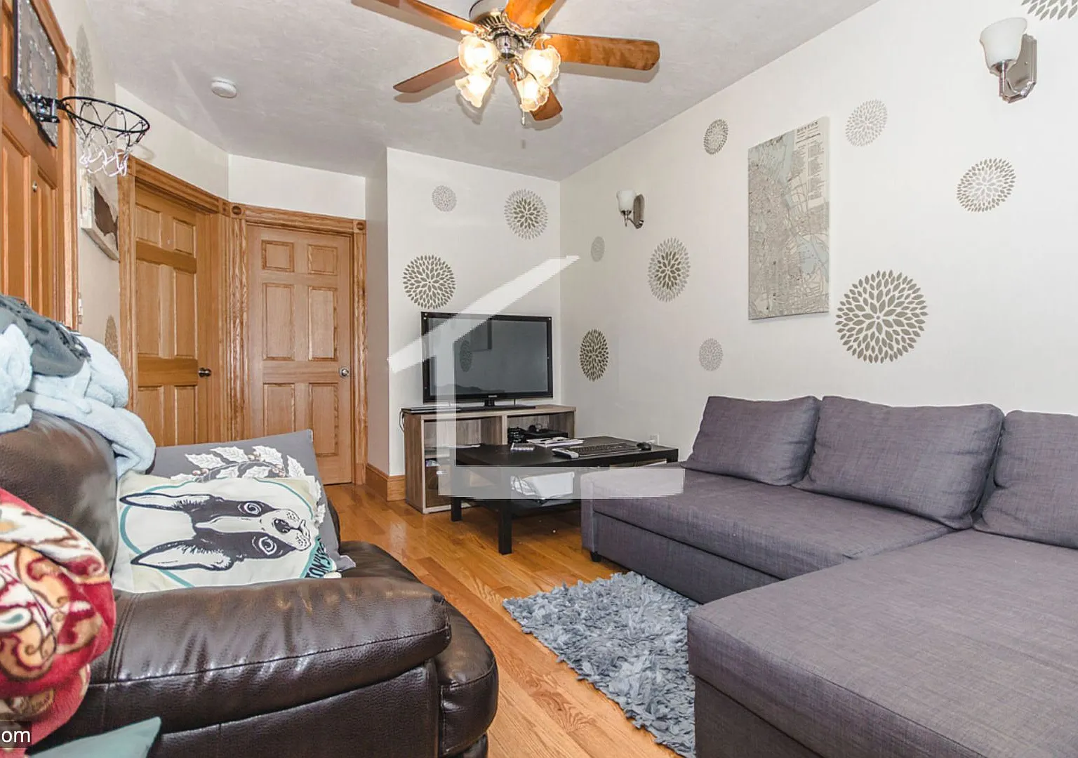 3 bed in Beacon Hill — Photo 1