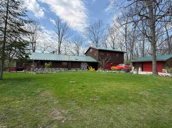 7219 Big Trail Rd, Holly, MI 48442