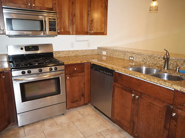 4932 SW Slavin Rd — Photo 9