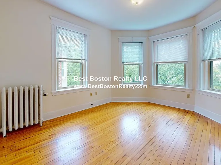 89 Trowbridge St #31 — Photo 3