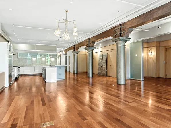 44 Laight Street image 2 of 13