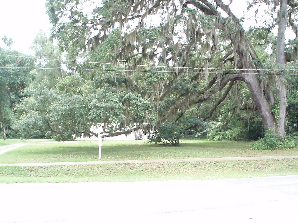 2nd image of 1226 Fruit Cove Rd N