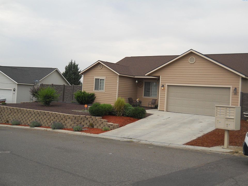 1st image of 1111 Carriage Ct