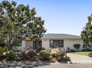34 Carriage Ct, Los Altos, CA 94022