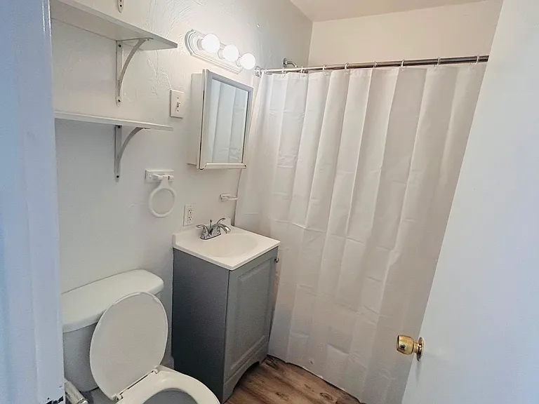 6 Pembroke St #3 — Photo 4