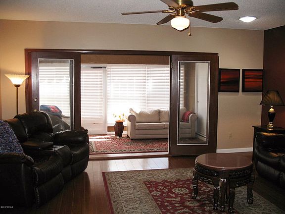 3rd image of 1580 N Via Encanto