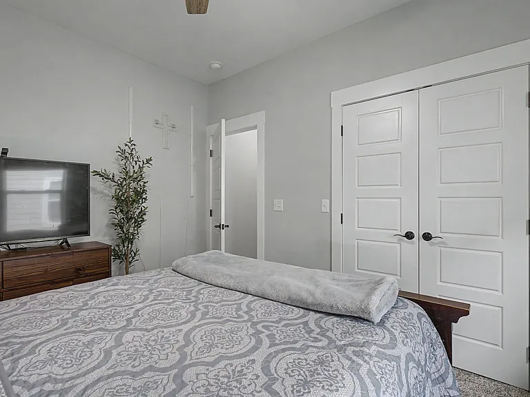 959 Alton Dr — Photo 16
